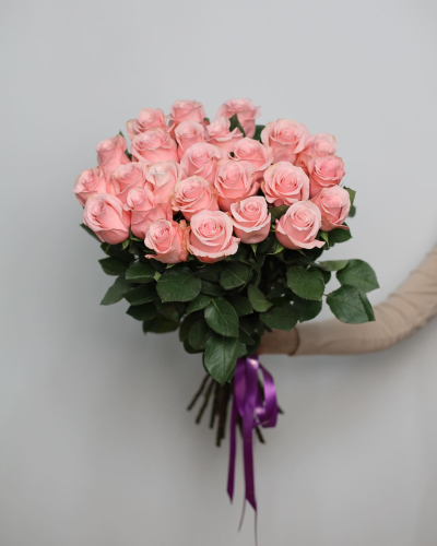 Букет из розовых роз Заозерный Красноярский край